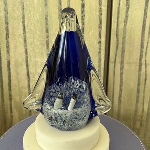 Vintage Art Glass standing Penguin mother with babies figurine/ paper weight